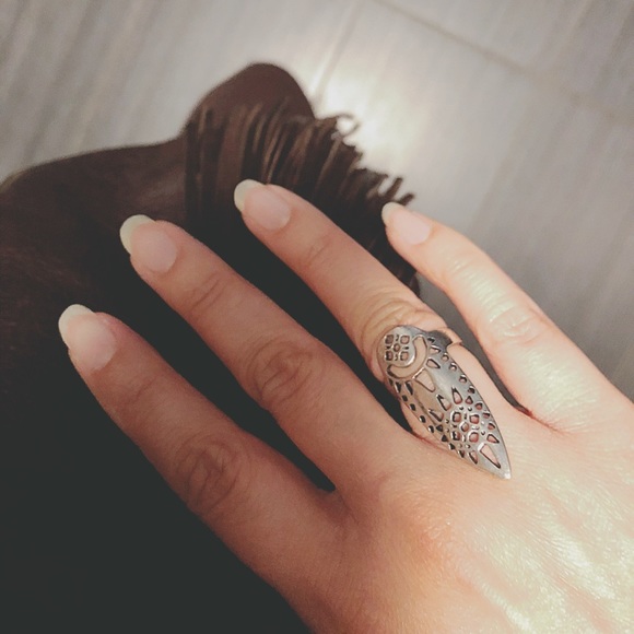 Vtg Silvertone Statement Ring - Picture 3 of 3